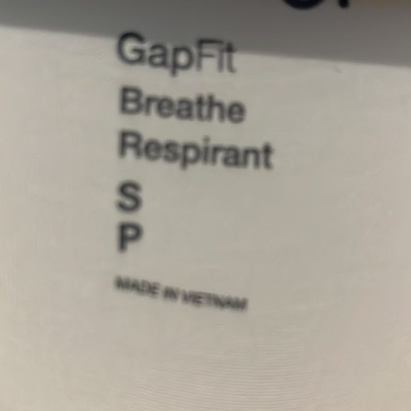 Gap athletic top - Picture 4 of 5